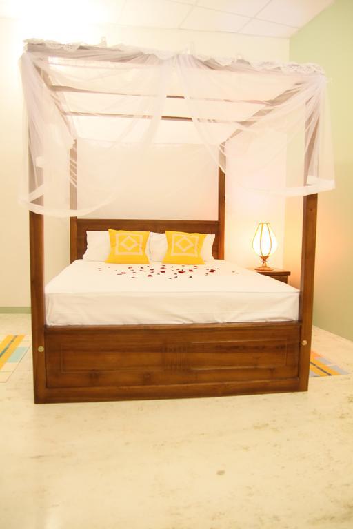 City Stop Colombo Rum bild